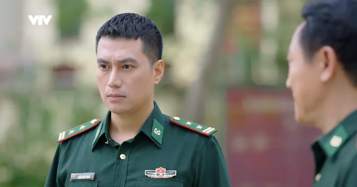Cuộc chiến không giới tuyến - Tập 31: Không thuyết phục được bà nội cho đi lính, Hiếu cầu cứu Trung - Ảnh 24. Cuộc chiến không giới tuyến - Tập 31: Không thuyết phục được bà nội cho đi lính, Hiếu cầu cứu Trung - Ảnh 24.