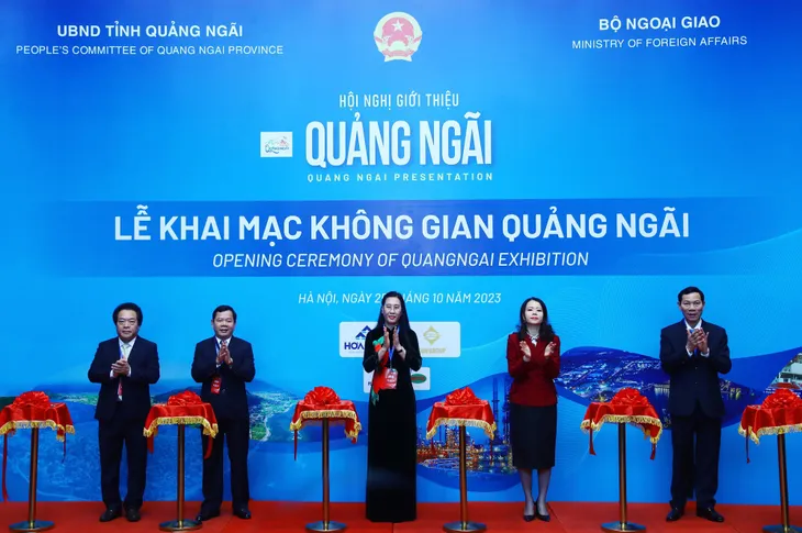 Quảng bá hình ảnh, tiềm năng, thế mạnh của Quảng Trị tới các nhà đầu tư quốc tế lớn - Ảnh 4. Quảng bá hình ảnh, tiềm năng, thế mạnh của Quảng Trị tới các nhà đầu tư quốc tế lớn - Ảnh 4.