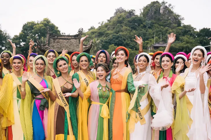 Người đẹp Peru đoạt vương miện Miss Grand International 2023, đại diện Việt Nam giành ngôi Á hậu 4 - Ảnh 4. Người đẹp Peru đoạt vương miện Miss Grand International 2023, đại diện Việt Nam giành ngôi Á hậu 4 - Ảnh 4.