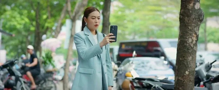 Thời trang nữ tổng tài của Hoàng Thùy Linh - Ảnh 9. Thời trang nữ tổng tài của Hoàng Thùy Linh - Ảnh 9.