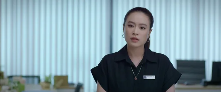 Thời trang nữ tổng tài của Hoàng Thùy Linh - Ảnh 13. Thời trang nữ tổng tài của Hoàng Thùy Linh - Ảnh 13.
