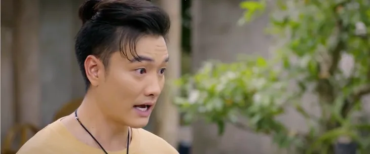 Không ngại cưới chỉ cần một lý do - Tập 11: Thấy cụ Mão ngã bệnh, Huyền thỏ thẻ đến xin lỗi - Ảnh 14. Không ngại cưới chỉ cần một lý do - Tập 11: Thấy cụ Mão ngã bệnh, Huyền thỏ thẻ đến xin lỗi - Ảnh 14.