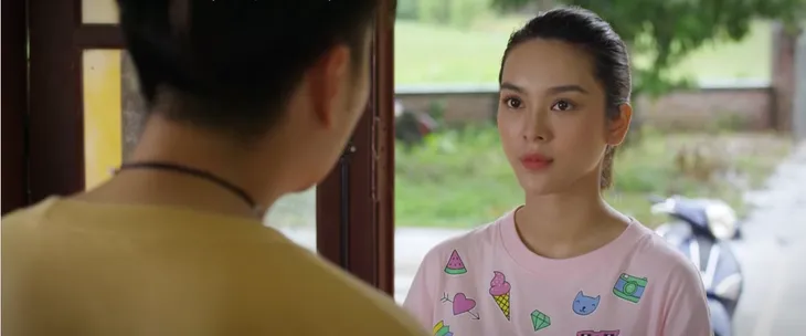 Không ngại cưới chỉ cần một lý do - Tập 11: Thấy cụ Mão ngã bệnh, Huyền thỏ thẻ đến xin lỗi - Ảnh 18. Không ngại cưới chỉ cần một lý do - Tập 11: Thấy cụ Mão ngã bệnh, Huyền thỏ thẻ đến xin lỗi - Ảnh 18.
