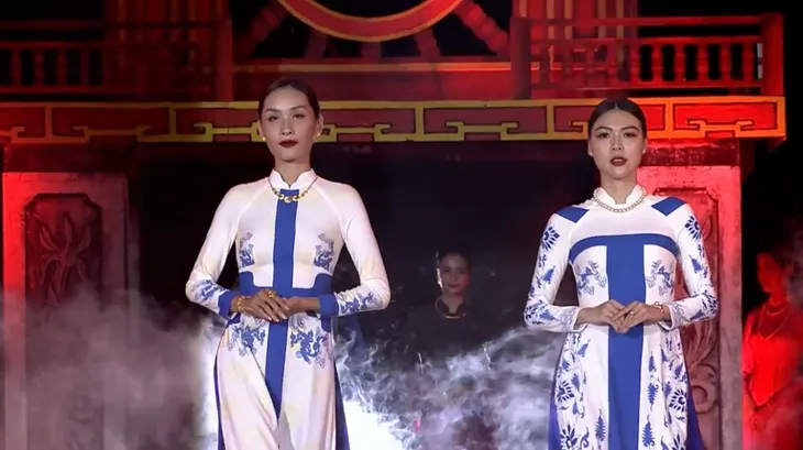 Khai mạc Lễ hội Áo dài Du lịch Hà Nội 2023: Phát triển du lịch gắn liền bảo tồn giá trị văn hóa truyền thống - Ảnh 10. Khai mạc Lễ hội Áo dài Du lịch Hà Nội 2023: Phát triển du lịch gắn liền bảo tồn giá trị văn hóa truyền thống - Ảnh 10.