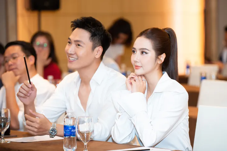 Huyền Lizzie từng thấy chênh vênh khi vào vai diễn mới trong Chúng ta của 8 năm sau - Ảnh 2. Huyền Lizzie từng thấy chênh vênh khi vào vai diễn mới trong Chúng ta của 8 năm sau - Ảnh 2.