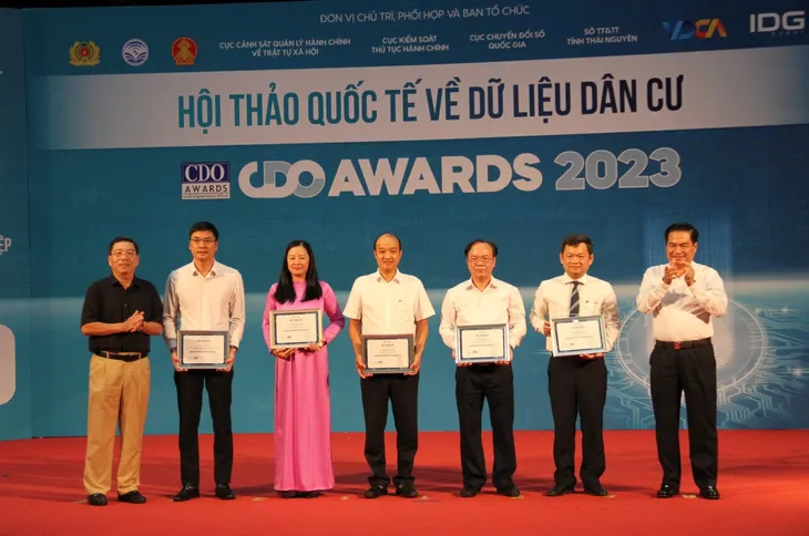 Thúc đẩy phát triển cơ sở dữ liệu số quốc gia - Ảnh 1. Thúc đẩy phát triển cơ sở dữ liệu số quốc gia - Ảnh 1.