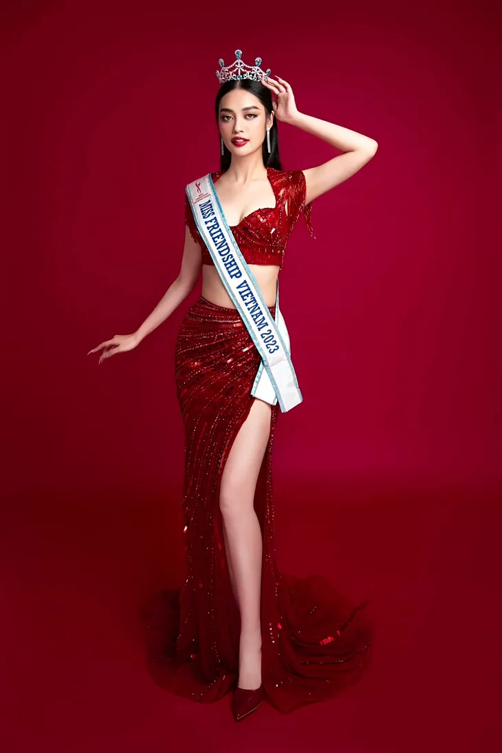 Nông Thúy Hằng giành ngôi vị Á hậu 2 của Hoa hậu Hữu nghị quốc tế 2023 - Ảnh 3. Nông Thúy Hằng giành ngôi vị Á hậu 2 của Hoa hậu Hữu nghị quốc tế 2023 - Ảnh 3.