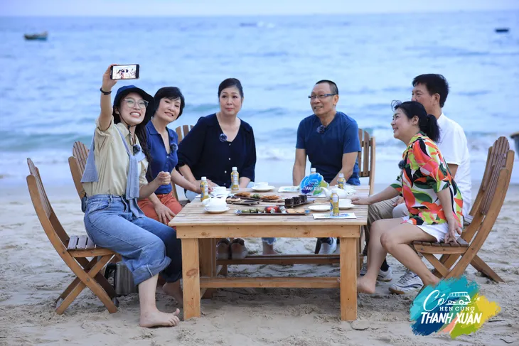 Có hẹn cùng thanh xuân - Những lựa chọn: Khi những “ông bà bạn” dám chơi thử thách của giới trẻ - Ảnh 16. Có hẹn cùng thanh xuân - Những lựa chọn: Khi những “ông bà bạn” dám chơi thử thách của giới trẻ - Ảnh 16.