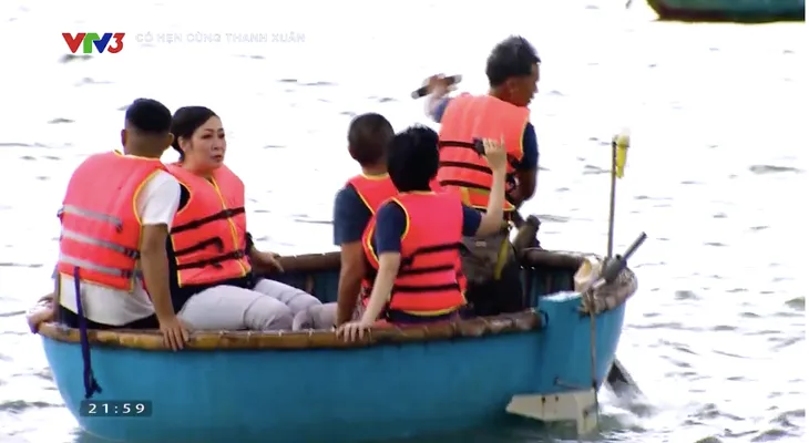 Có hẹn cùng thanh xuân - Những lựa chọn: Khi những “ông bà bạn” dám chơi thử thách của giới trẻ - Ảnh 11. Có hẹn cùng thanh xuân - Những lựa chọn: Khi những “ông bà bạn” dám chơi thử thách của giới trẻ - Ảnh 11.