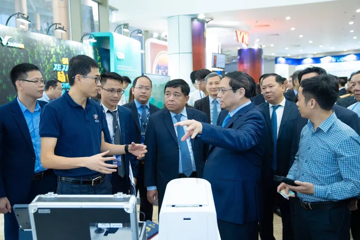 Camera AI “Make in Việt Nam” trình diễn tại Triển lãm quốc tế Đổi mới sáng tạo 2023 - Ảnh 1. Camera AI “Make in Việt Nam” trình diễn tại Triển lãm quốc tế Đổi mới sáng tạo 2023 - Ảnh 1.