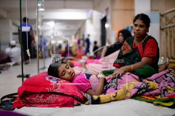 Hơn 1.000 ca tử vong trong đợt bùng phát sốt xuất huyết tồi tệ nhất ở Bangladesh - Ảnh 1. Hơn 1.000 ca tử vong trong đợt bùng phát sốt xuất huyết tồi tệ nhất ở Bangladesh - Ảnh 1.