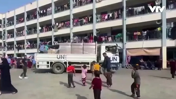 Hàng viện trợ đến với người dân Dải Gaza rất nhỏ giọt - Ảnh 2. Hàng viện trợ đến với người dân Dải Gaza rất nhỏ giọt - Ảnh 2.