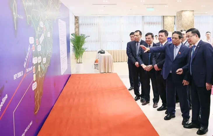 Thủ tướng Phạm Minh Chính dự Lễ ký kết và triển khai Chuỗi dự án khí - điện Lô B - Ô Môn - Ảnh 2. Thủ tướng Phạm Minh Chính dự Lễ ký kết và triển khai Chuỗi dự án khí - điện Lô B - Ô Môn - Ảnh 2.