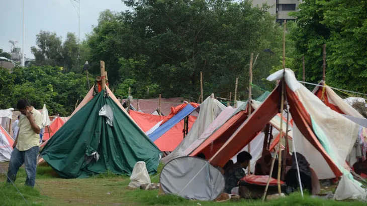 Pakistan yêu cầu người nhập cư bất hợp pháp rời đi trong vòng 28 ngày - Ảnh 1. Pakistan yêu cầu người nhập cư bất hợp pháp rời đi trong vòng 28 ngày - Ảnh 1.