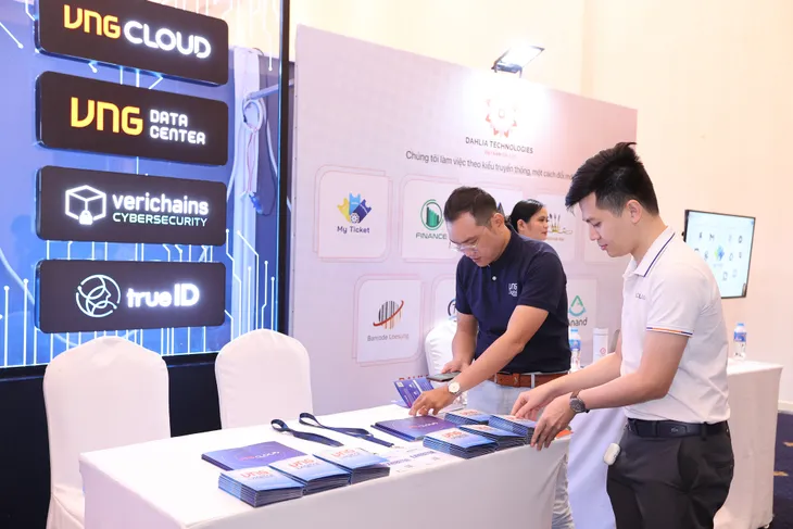 Tech4life 2023: Công nghệ nâng tầm cuộc sống 2023 - Ảnh 2. Tech4life 2023: Công nghệ nâng tầm cuộc sống 2023 - Ảnh 2.