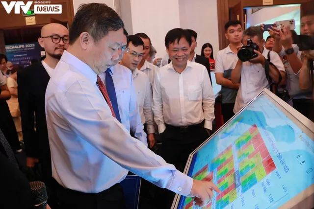 Công nghệ số & Dữ liệu số: Công cụ đột phá kinh tế số - xã hội số của TP Hồ Chí Minh - Ảnh 3. Công nghệ số & Dữ liệu số: Công cụ đột phá kinh tế số - xã hội số của TP Hồ Chí Minh - Ảnh 3.