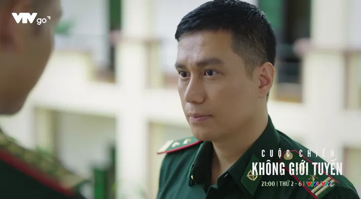 Cuộc chiến không giới tuyến - Tập 17: Trung liên tiếp nhận tin nhắn từ người lạ - Ảnh 3. Cuộc chiến không giới tuyến - Tập 17: Trung liên tiếp nhận tin nhắn từ người lạ - Ảnh 3.