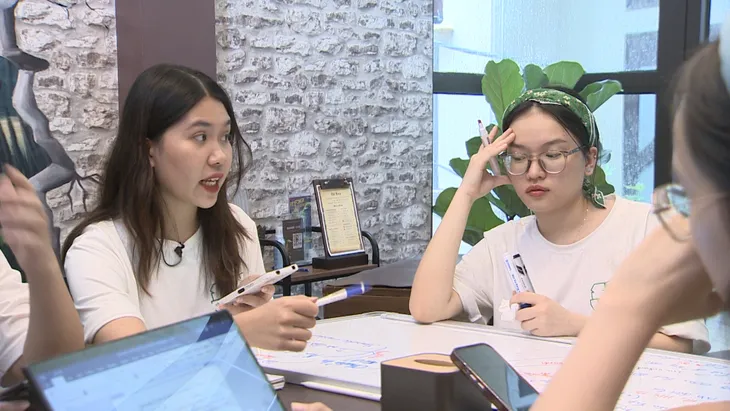 Hành trình 48h đầy cam go của Sinh viên thế hệ mới - Ảnh 3. Hành trình 48h đầy cam go của Sinh viên thế hệ mới - Ảnh 3.