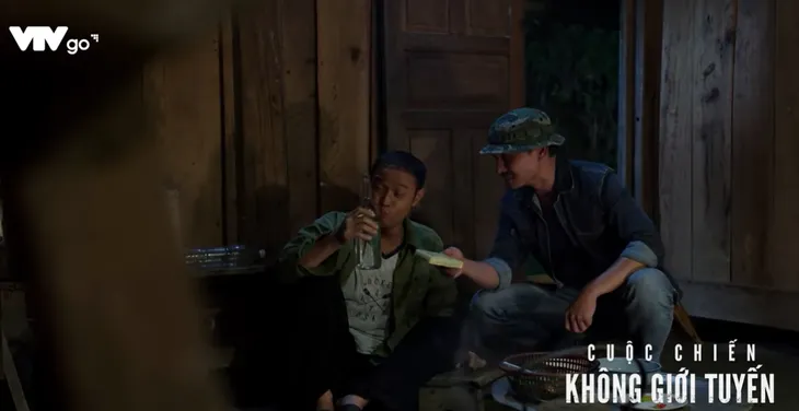 Cuộc chiến không giới tuyến - Tập 18: A Rể bị kẻ xấu ép giao ma túy - Ảnh 2. Cuộc chiến không giới tuyến - Tập 18: A Rể bị kẻ xấu ép giao ma túy - Ảnh 2.