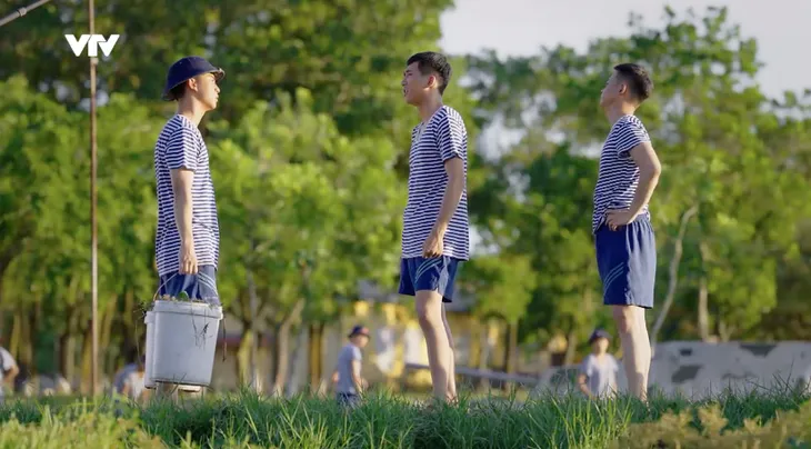 Cuộc chiến không giới tuyến - Tập 17: Một mình vào rừng, Trung suýt gặp nguy hiểm - Ảnh 4. Cuộc chiến không giới tuyến - Tập 17: Một mình vào rừng, Trung suýt gặp nguy hiểm - Ảnh 4.