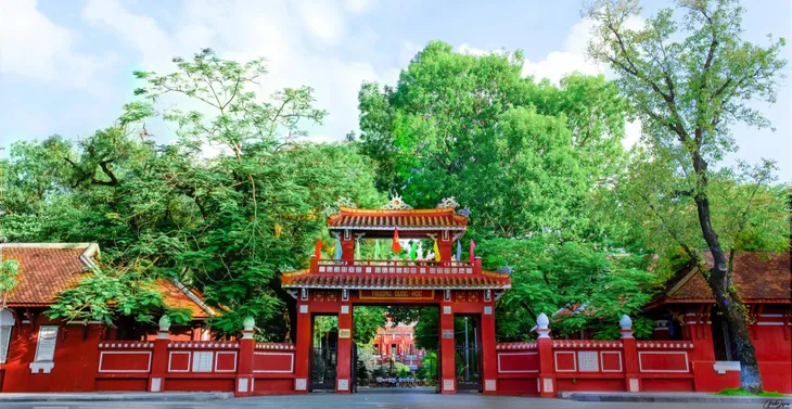 Ngôi trường giữ kỷ lục 6 lần có cầu truyền hình Chung kết Đường lên đỉnh Olympia - Ảnh 5. Ngôi trường giữ kỷ lục 6 lần có cầu truyền hình Chung kết Đường lên đỉnh Olympia - Ảnh 5.