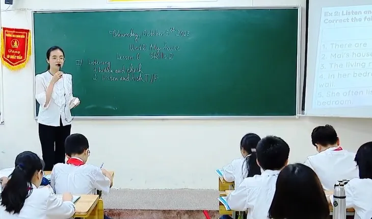 Một số trường học dạy tăng cường, liên kết xen vào nội dung chính khóa - Ảnh 1.