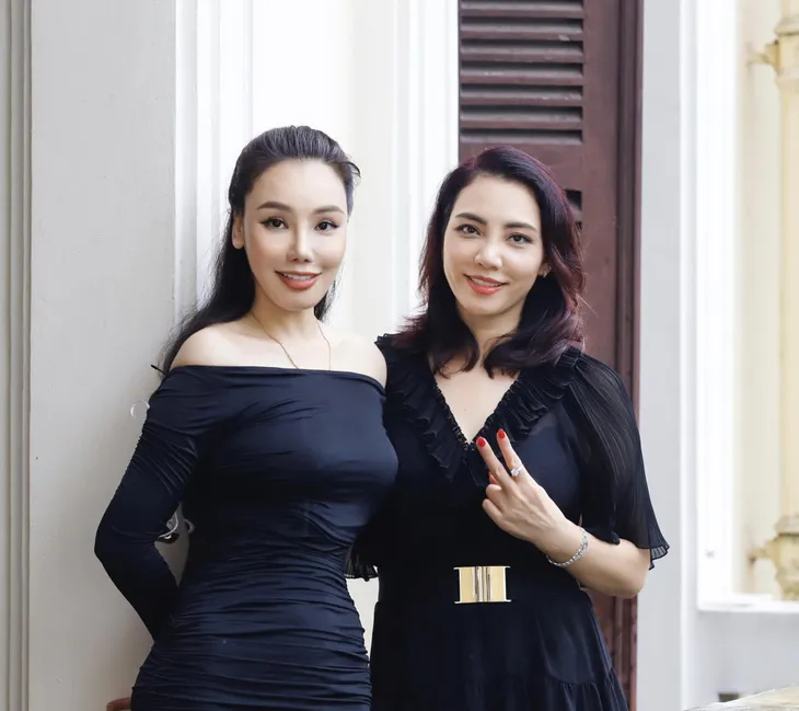 Rộ tin về ngày cưới của Thanh Hằng, bà bầu Nhã Phương cực quyến rũ - Ảnh 3. Rộ tin về ngày cưới của Thanh Hằng, bà bầu Nhã Phương cực quyến rũ - Ảnh 3.