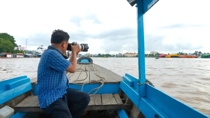 Chiêm ngưỡng làng bè đa sắc màu tại An Giang - Ảnh 3.