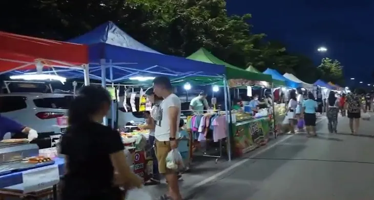 Du lịch đêm tại Thái Lan thu hút rất đông du khách - Ảnh 1. Du lịch đêm tại Thái Lan thu hút rất đông du khách - Ảnh 1.