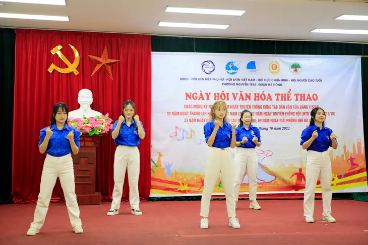 Sôi nổi các hoạt động tại Ngày hội văn hóa - thể thao năm 2023 - Ảnh 6. Sôi nổi các hoạt động tại Ngày hội văn hóa - thể thao năm 2023 - Ảnh 6.