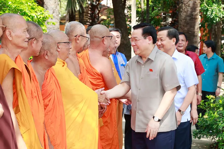 Quan tâm, chăm lo đời sống đồng bào dân tộc - Ảnh 1. Quan tâm, chăm lo đời sống đồng bào dân tộc - Ảnh 1.