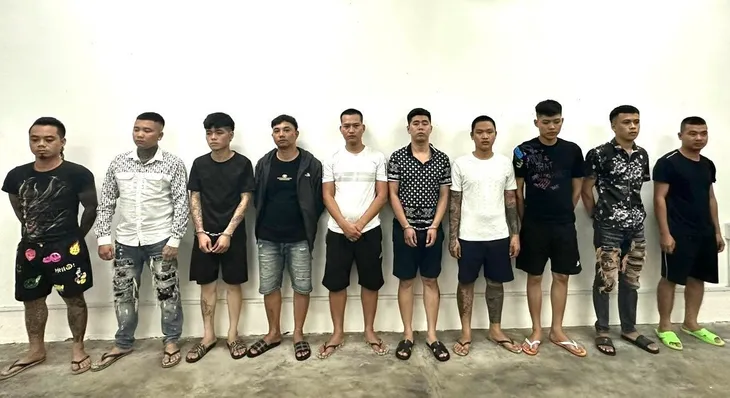 Bắt giữ nhóm đối tượng cho vay lãi nặng đến 800%/năm - Ảnh 1. Bắt giữ nhóm đối tượng cho vay lãi nặng đến 800%/năm - Ảnh 1.