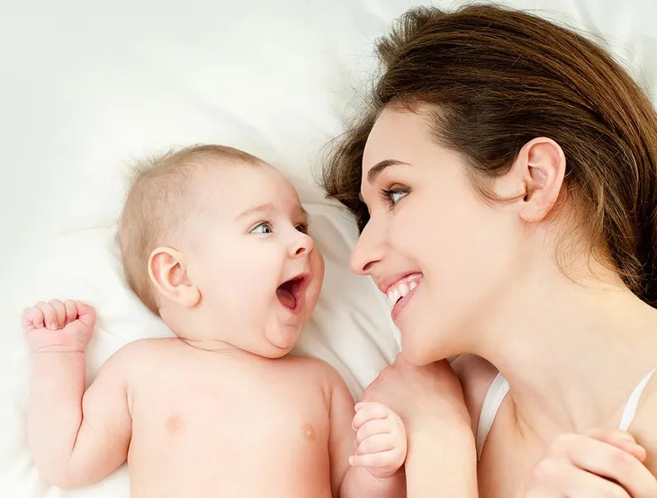 Chuỗi cửa hàng Ú Òa - Mẹ bầu và em bé: Đồng hành niềm vui đầu tiên của cha mẹ - Ảnh 1.