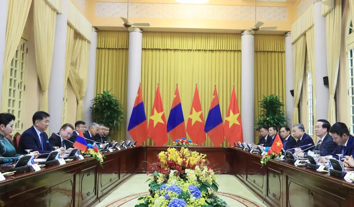 Chủ tịch nước Võ Văn Thưởng chủ trì Lễ đón Tổng thống Mông Cổ thăm cấp Nhà nước tới Việt Nam - Ảnh 3. Chủ tịch nước Võ Văn Thưởng chủ trì Lễ đón Tổng thống Mông Cổ thăm cấp Nhà nước tới Việt Nam - Ảnh 3.