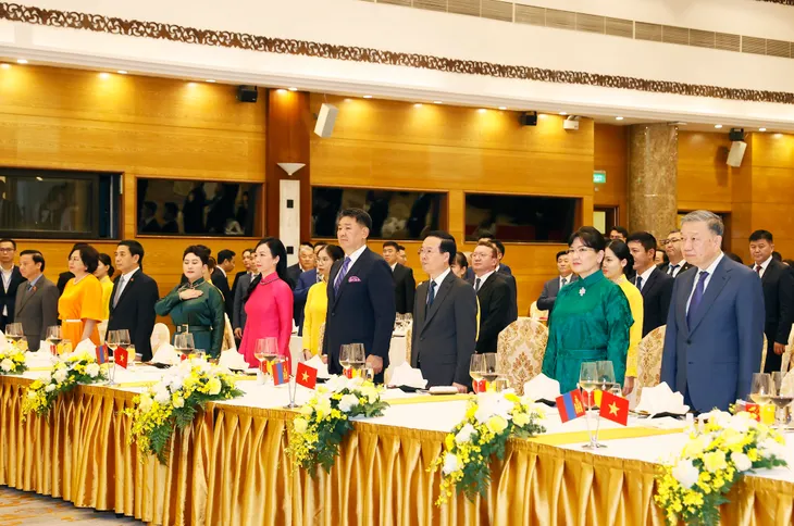 Việt Nam sẵn sàng tăng cường hợp tác với Mông Cổ - Ảnh 1. Việt Nam sẵn sàng tăng cường hợp tác với Mông Cổ - Ảnh 1.