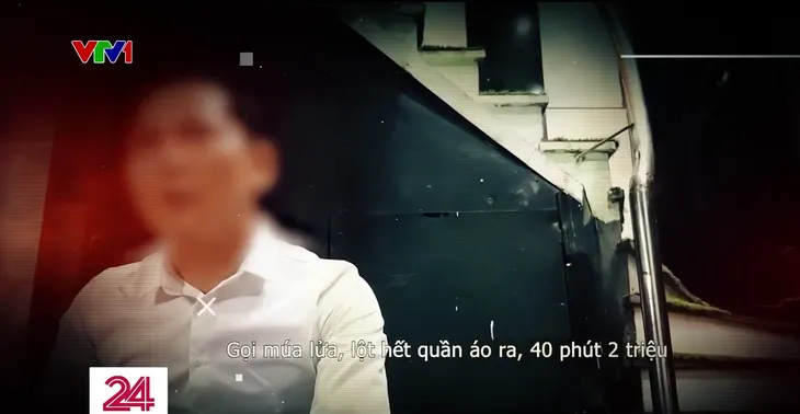 Thâm nhập karaoke trá hình, chào mời dịch vụ từ A đến Y, múa lửa... - Ảnh 2. Thâm nhập karaoke trá hình, chào mời dịch vụ từ A đến Y, múa lửa... - Ảnh 2.