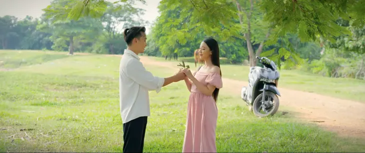 Không ngại cưới chỉ cần một lý do - Tập 16: Phong ủ mưu làm bạn trai hợp đồng của Yến - Ảnh 6. Không ngại cưới chỉ cần một lý do - Tập 16: Phong ủ mưu làm bạn trai hợp đồng của Yến - Ảnh 6.
