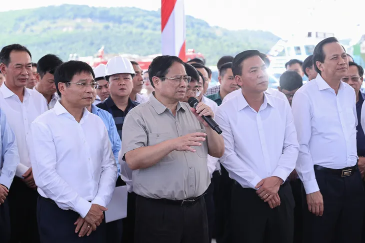 Thủ tướng: Cần tái cấu trúc tổng thể Lọc hóa dầu Nghi Sơn - Ảnh 7. Thủ tướng: Cần tái cấu trúc tổng thể Lọc hóa dầu Nghi Sơn - Ảnh 7.