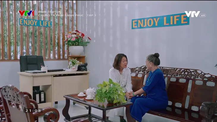 Chúng ta phải hạnh phúc - Tập 3: Vừa ly hôn, cô gái đã đong đưa phi công - Ảnh 9. Chúng ta phải hạnh phúc - Tập 3: Vừa ly hôn, cô gái đã đong đưa phi công - Ảnh 9.
