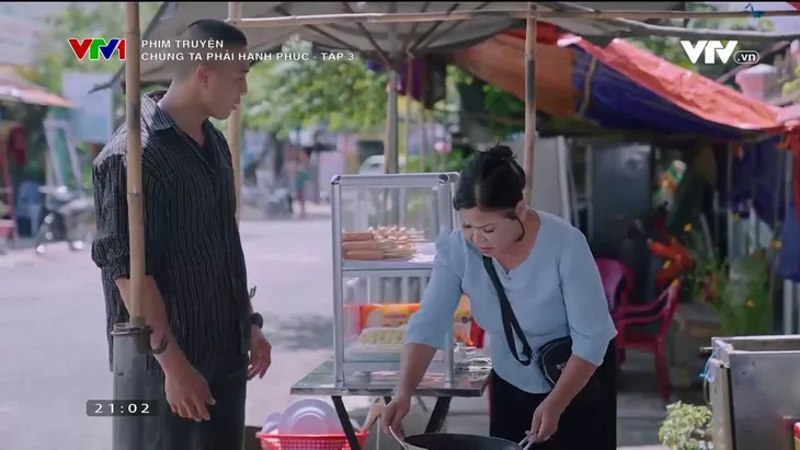 Chúng ta phải hạnh phúc - Tập 3: Vừa ly hôn, cô gái đã đong đưa phi công - Ảnh 1. Chúng ta phải hạnh phúc - Tập 3: Vừa ly hôn, cô gái đã đong đưa phi công - Ảnh 1.