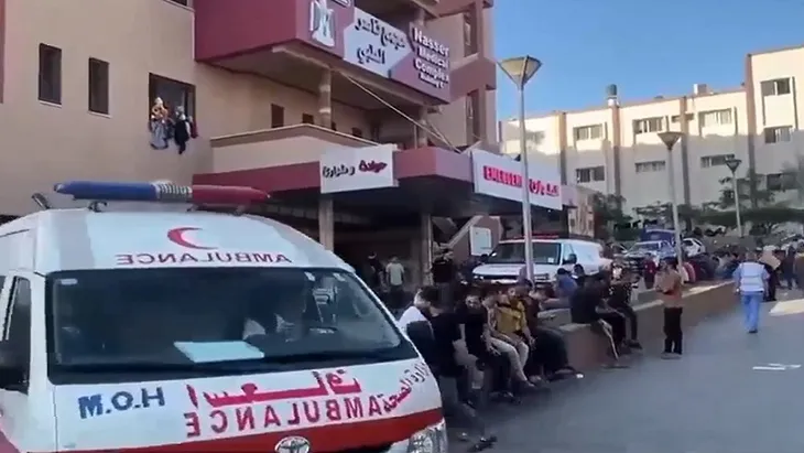 Hamas đề xuất đổi con tin lấy lệnh ngừng bắn - Ảnh 1. Hamas đề xuất đổi con tin lấy lệnh ngừng bắn - Ảnh 1.