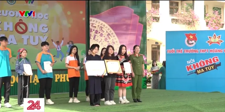 Lan tỏa thông điệp Không thử ma túy dù chỉ một lần tới học sinh Lạng Sơn - Ảnh 2. Lan tỏa thông điệp Không thử ma túy dù chỉ một lần tới học sinh Lạng Sơn - Ảnh 2.