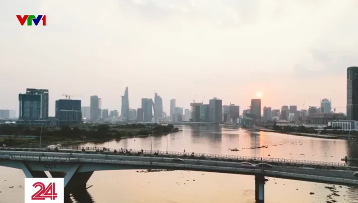 TP Hồ Chí Minh đẩy nhanh tiến độ các công trình hạ tầng - Ảnh 2. TP Hồ Chí Minh đẩy nhanh tiến độ các công trình hạ tầng - Ảnh 2.