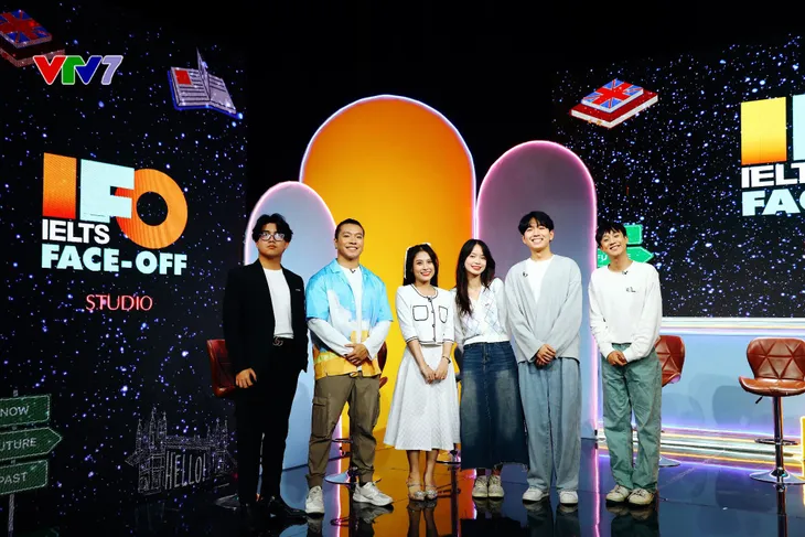 IELTS FACE OFF mùa 11 - Tập 2: Hội tụ dàn người dẫn tiếng Anh tài năng tại studio - Ảnh 3. IELTS FACE OFF mùa 11 - Tập 2: Hội tụ dàn người dẫn tiếng Anh tài năng tại studio - Ảnh 3.