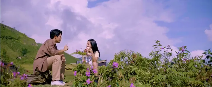 Những bối cảnh phim lãng mạn, nhiều màu sắc trong Chúng ta của 8 năm sau - Ảnh 4. Những bối cảnh phim lãng mạn, nhiều màu sắc trong Chúng ta của 8 năm sau - Ảnh 4.