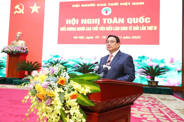 Thủ tướng Phạm Minh Chính dự Hội nghị biểu dương người cao tuổi làm kinh tế giỏi - Ảnh 2. Thủ tướng Phạm Minh Chính dự Hội nghị biểu dương người cao tuổi làm kinh tế giỏi - Ảnh 2.