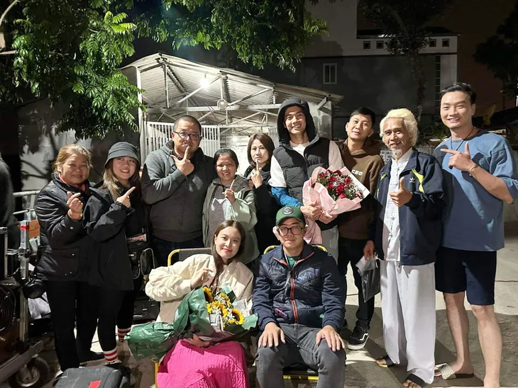 Không ngại cưới chỉ cần một lý do đóng máy, khán giả tò mò kết phim - Ảnh 3. Không ngại cưới chỉ cần một lý do đóng máy, khán giả tò mò kết phim - Ảnh 3.