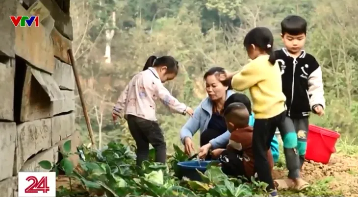 Người gieo chữ nơi rẻo cao - Ảnh 4.