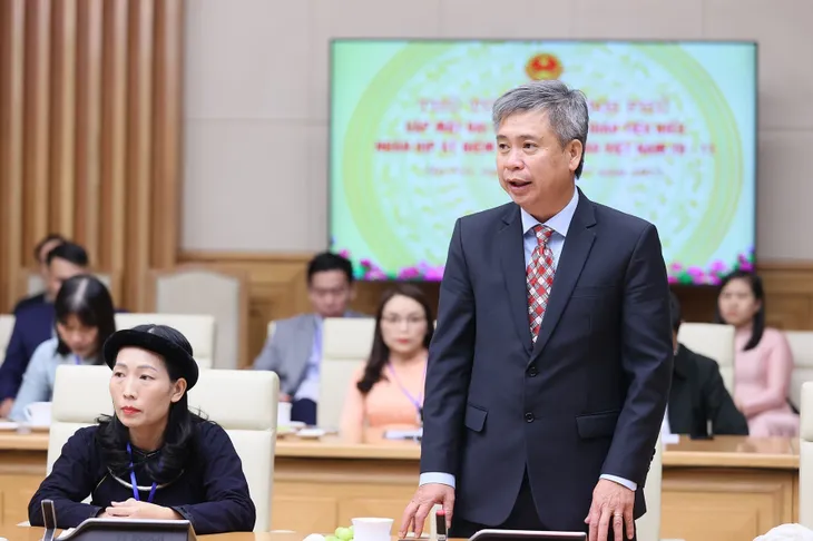 Thủ tướng Phạm Minh Chính: Tập trung hoàn thiện cơ chế, chính sách tuyển dụng, sử dụng, đãi ngộ giáo viên - Ảnh 2. Thủ tướng Phạm Minh Chính: Tập trung hoàn thiện cơ chế, chính sách tuyển dụng, sử dụng, đãi ngộ giáo viên - Ảnh 2.