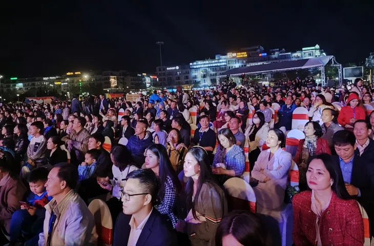 Khai mạc Lễ hội Hokkaido tại Hạ Long năm 2023 - Ảnh 3. Khai mạc Lễ hội Hokkaido tại Hạ Long năm 2023 - Ảnh 3.